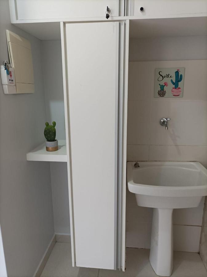 Aldeia Do Lago Caldas Novas Lindo Apt Com Cozinha Mobilia Nova Pode Levar Bebidas Na Area Das Piscinas Bagian luar foto