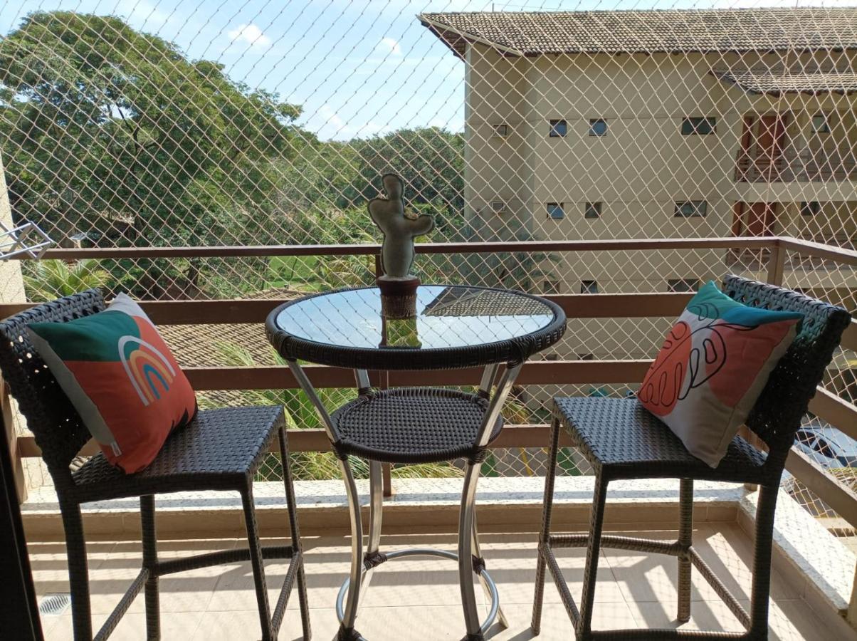 Aldeia Do Lago Caldas Novas Lindo Apt Com Cozinha Mobilia Nova Pode Levar Bebidas Na Area Das Piscinas Bagian luar foto